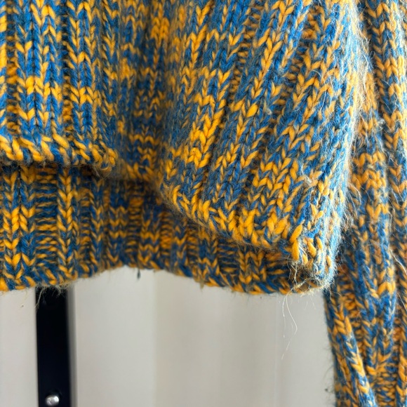 URBAN OUTFITTERSYellow Blue Chunky Knit Turtleneck Crop Sweater Top Women L NOTE - Picture 4 of 10